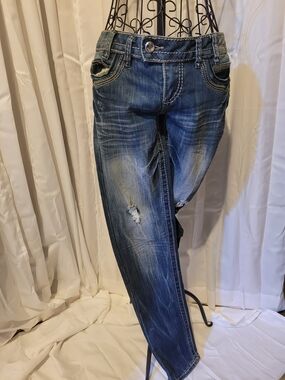 YMI Women's Straight Leg Jeans in Distressed Medium Blue